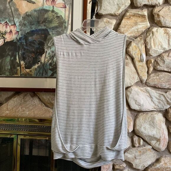 Beyond yoga open side hooded top xs *please read description* - Picture 1 of 9
